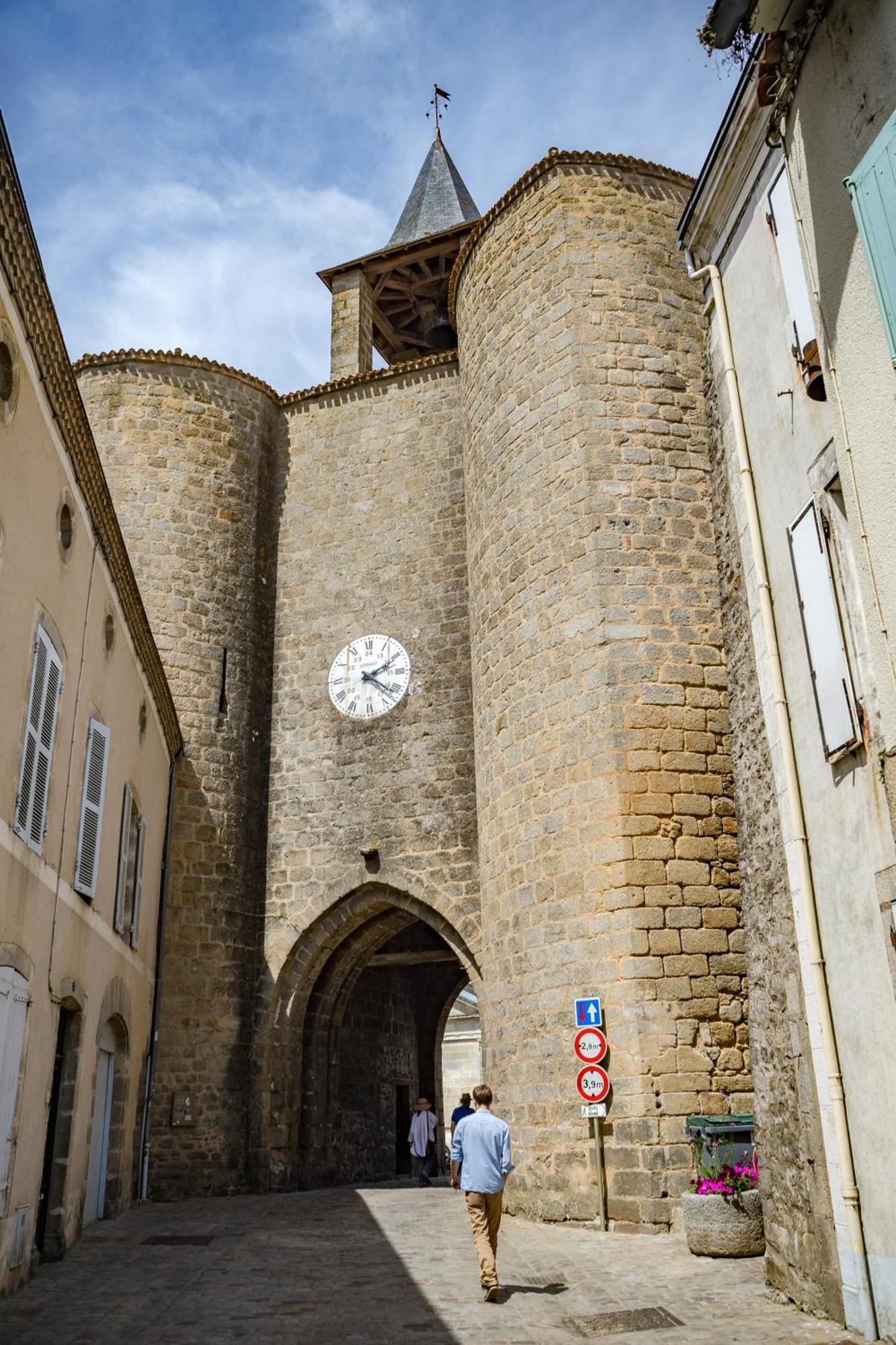 Petite Maison Medievale ปาคเตอเนย์ ภายนอก รูปภาพ